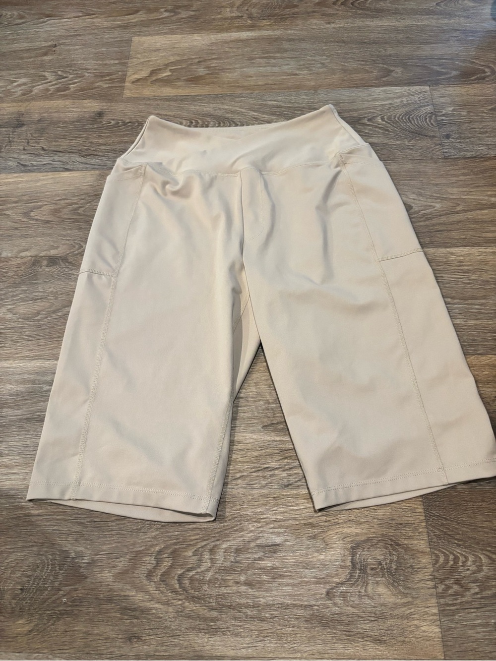 BALEAF Bermuda Shorts Women’s M Beige 13” High Rise Stretch Pockets Activewear